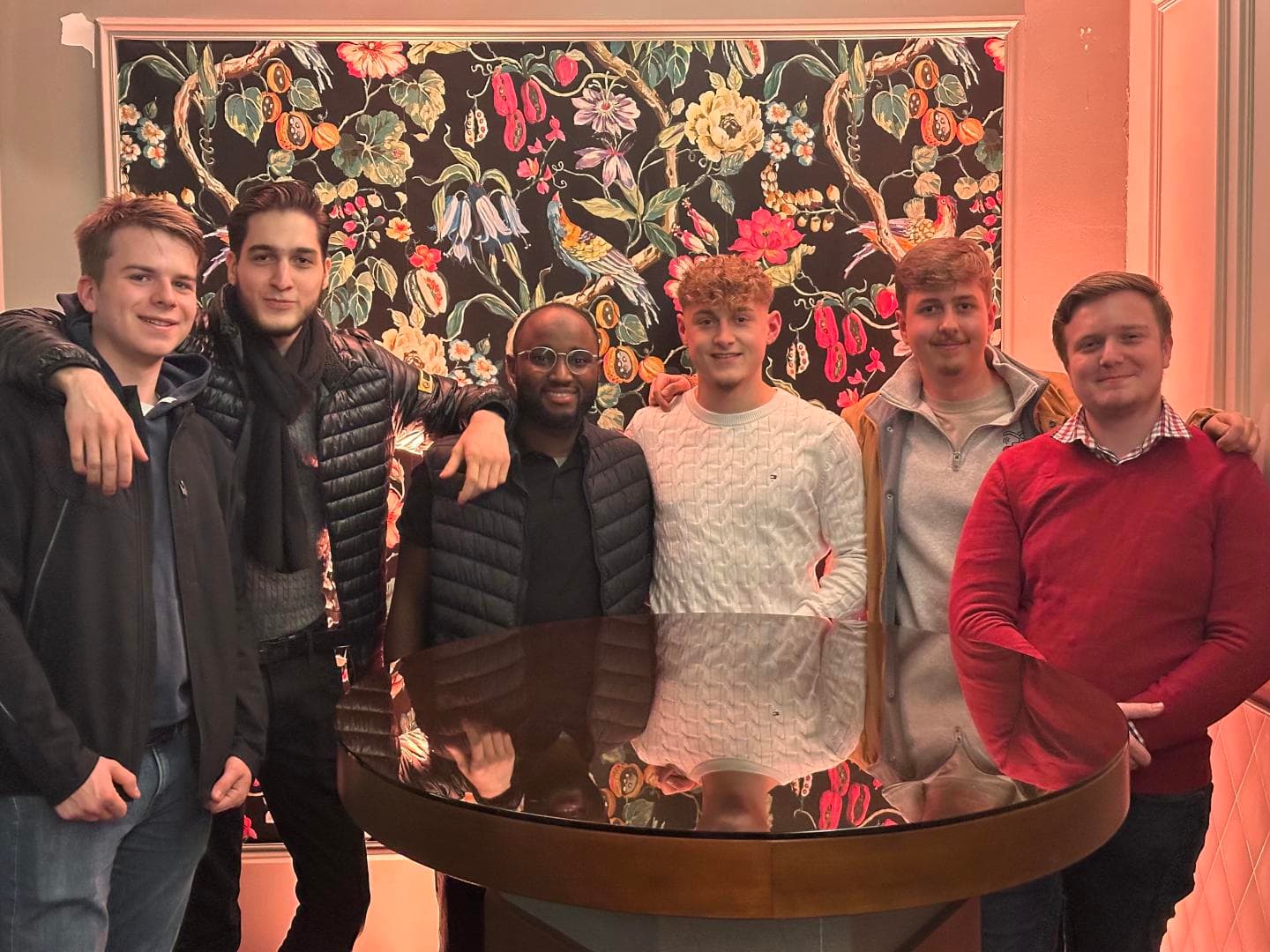 Azubiaustausch zwischen Pawils und MENZEL